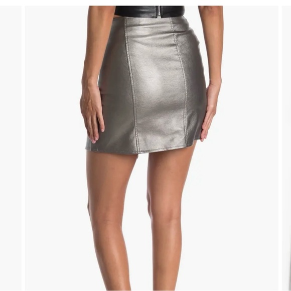Silver Faux Leather Mini Skirt - Picture 2 of 7